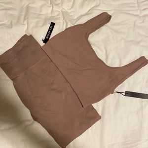 Set active bra and leggings set in AMETHYST